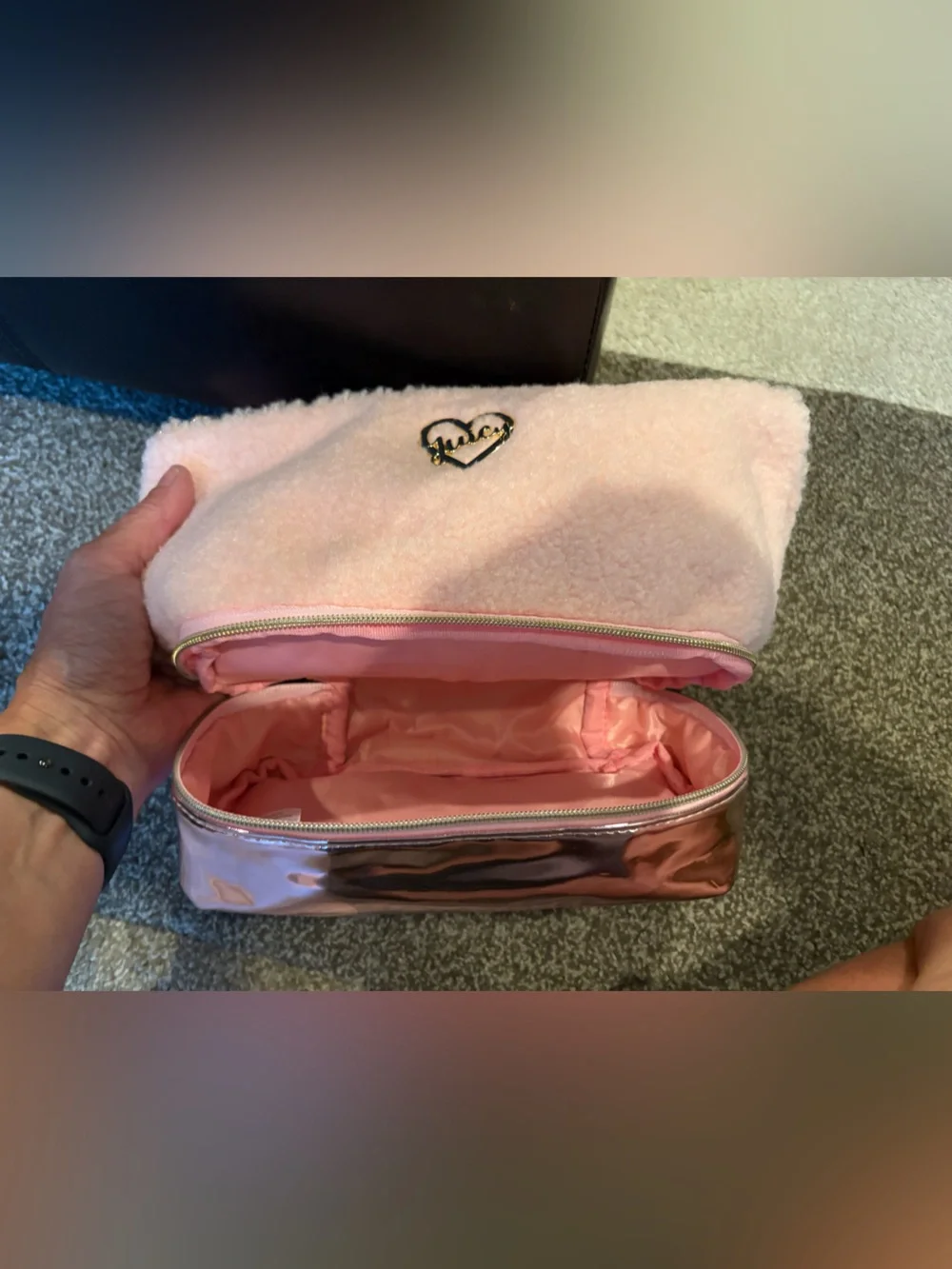 NWT Juicy Couture Pink Sherpa Roomy Cosmetic Bag w/Gold Accent